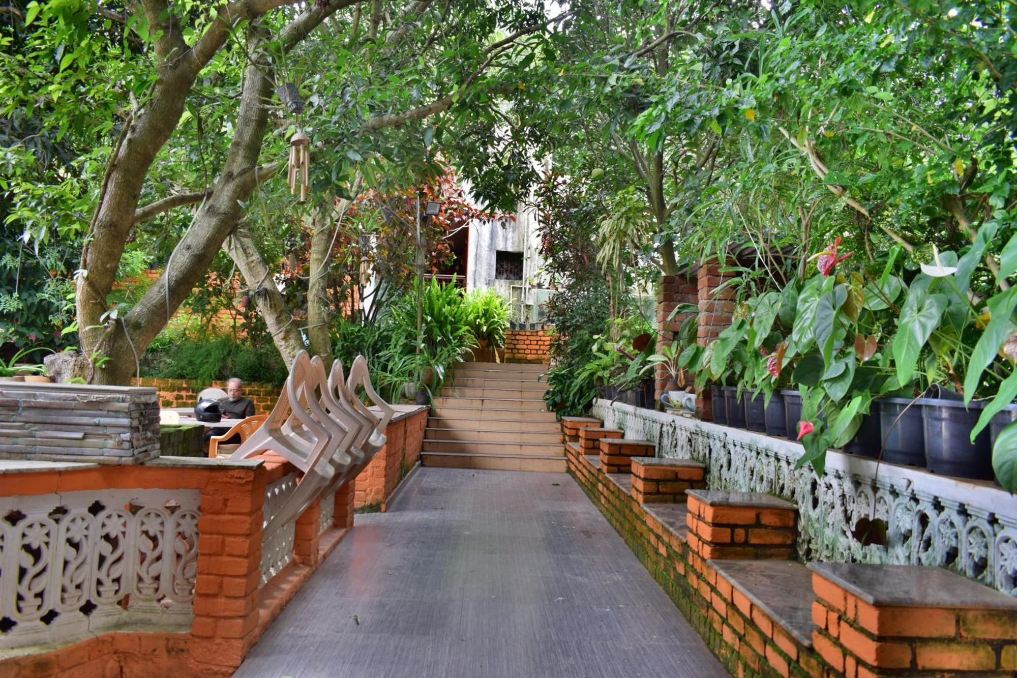 Silent Waters Resorts Yelagiri Exteriör bild