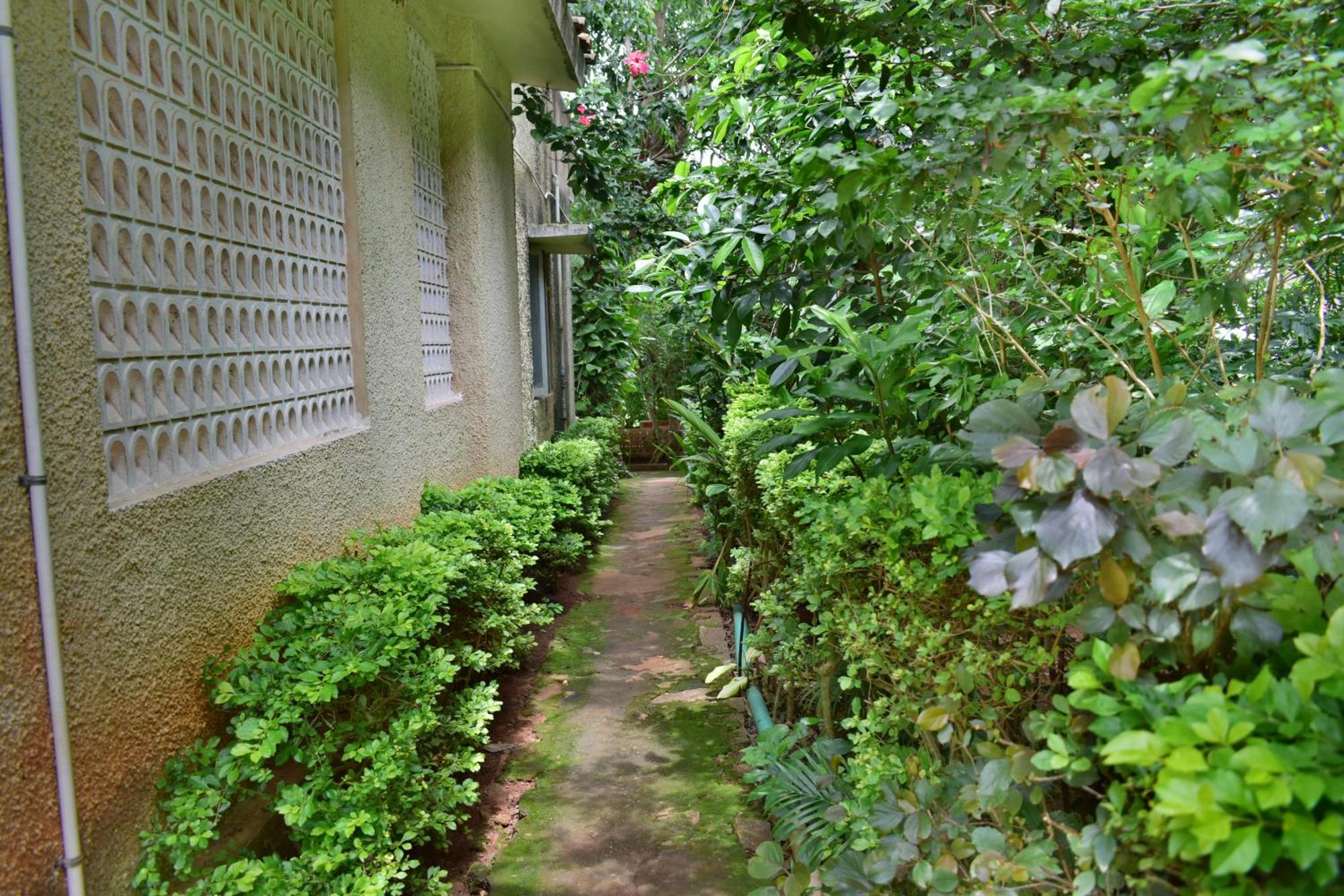 Silent Waters Resorts Yelagiri Exteriör bild