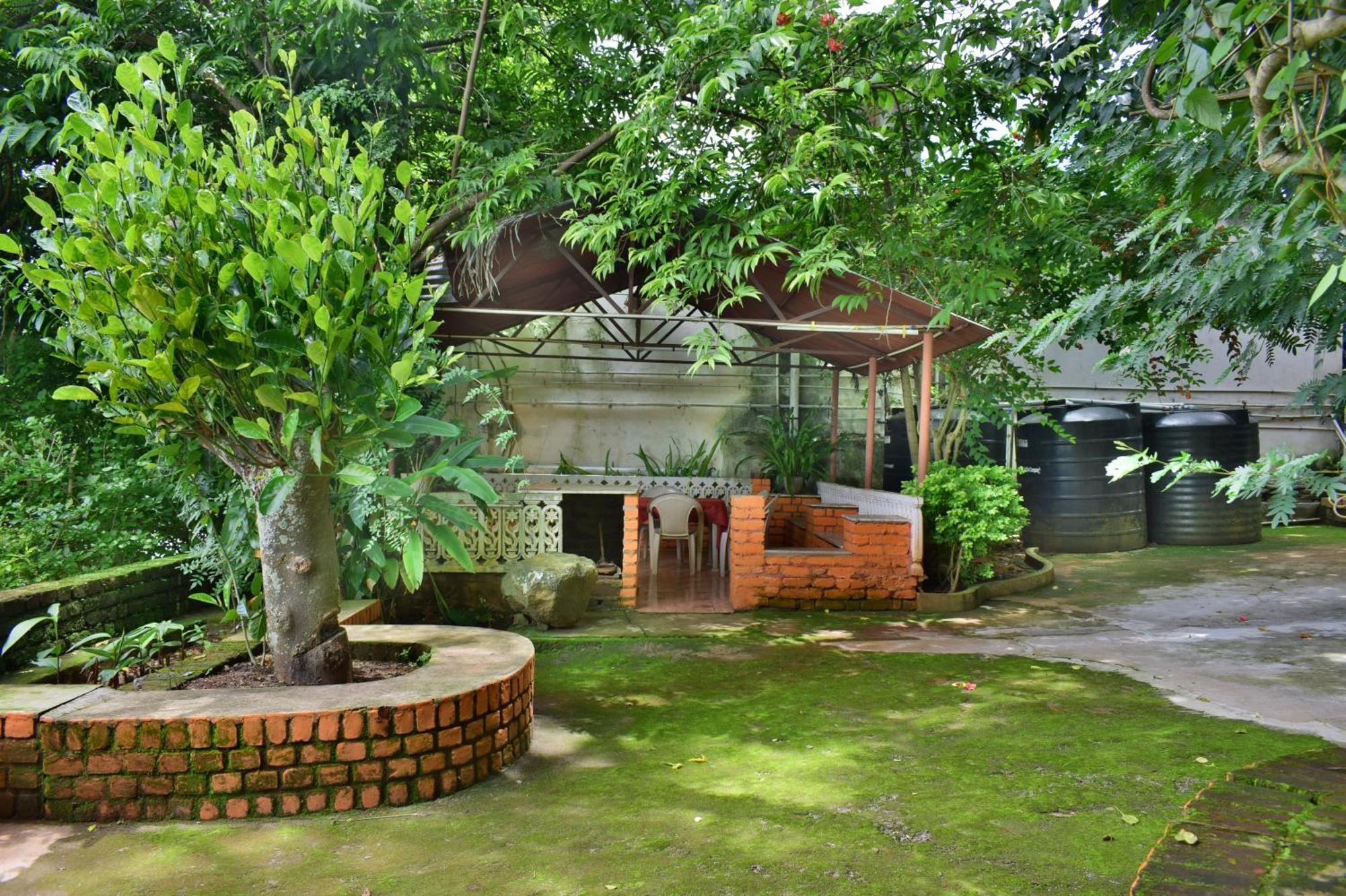 Silent Waters Resorts Yelagiri Exteriör bild
