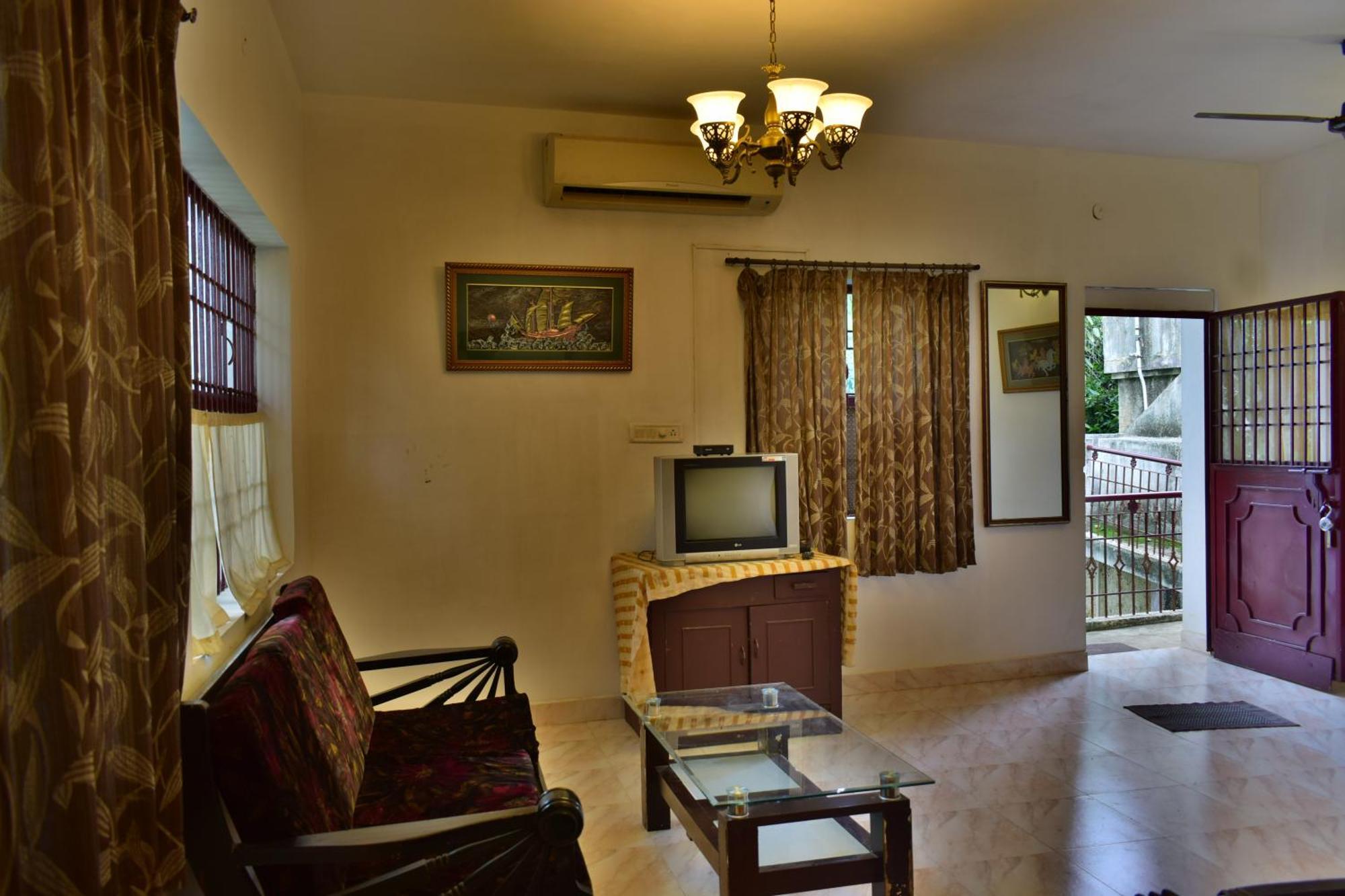 Silent Waters Resorts Yelagiri Exteriör bild